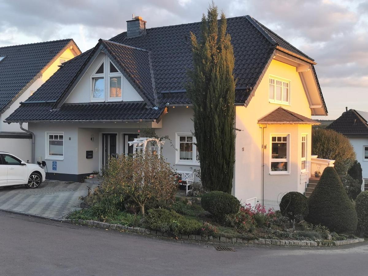 Ferienwohnung Falkenhof Линдлар Экстерьер фото